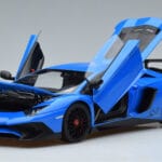 Lamborghini Aventador LP750-4 SV Blå AUTOart 1:18 74559 Komposit - image 2 of 8