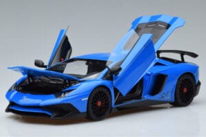 Lamborghini Aventador LP750-4 SV Blå AUTOart 1:18 74559 Komposit — billede 2 af 8