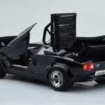Lamborghini Countach LP5000S Sort AUTOart 1:18 - image 3 of 10