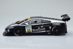 Lamborghini Gallardo LP600+ GT3 Reiter Engineering #24 N. Hayek / P. Kox ADAC GT Masters 2011 Minichamps 1:18 151111124 Metal — billede 3 af 6
