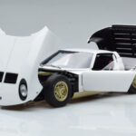 Lamborghini Miura SV Hvid AUTOart 1:18 - image 2 of 8