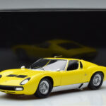 Lamborghini Miura SV Gul Kyosho 1:18 - image 11 of 11