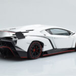 Lamborghini Veneno Hvid AUTOart 1:18 - image 4 of 8