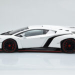 Lamborghini Veneno Hvid AUTOart 1:18 - image 5 of 8