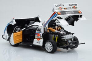 Lancia 037 Martini #8 A. Bettega / M. Perissinot Safari Rally 1985 Kyosho 1:18 08306J Metal — billede 3 af 8