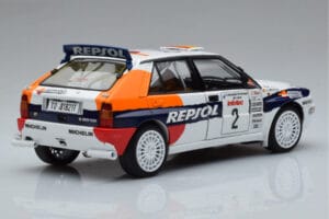 Lancia Delta HF Integrale Evoluzione #2 C. Sainz / L. Moya Tour de Corse 1993 Kyosho 1:18 08348J Metal — billede 3 af 9