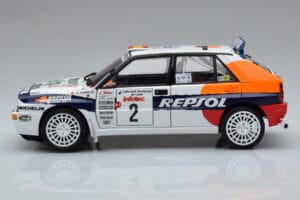 Lancia Delta HF Integrale Evoluzione #2 C. Sainz / L. Moya Tour de Corse 1993 Kyosho 1:18 08348J Metal — billede 4 af 9