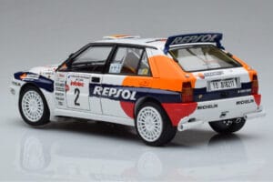 Lancia Delta HF Integrale Evoluzione #2 C. Sainz / L. Moya Tour de Corse 1993 Kyosho 1:18 08348J Metal — billede 6 af 9