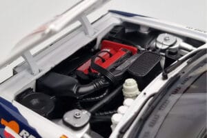 Lancia Delta HF Integrale Evoluzione #2 C. Sainz / L. Moya Tour de Corse 1993 Kyosho 1:18 08348J Metal — billede 8 af 9