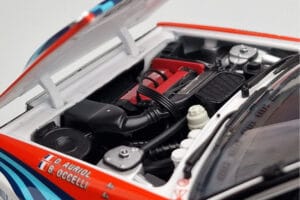Lancia Delta HF Integrale Evoluzione #3 D. Auriol / B. Occelli Tour de Corse 1992 Kyosho 1:18 08348H Metal — billede 8 af 9