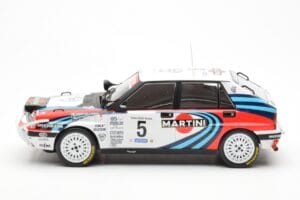 Lancia Delta Integrale 16V #5 J. Kankkunen / J. Piironen Rally Safari 1990 IXO 1:18 18RMC139C Metal — billede 3 af 6