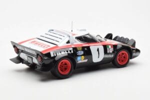 Lancia Stratos HF #1 Lancia Pirelli W. Rohrl / C. Geistdorfer Winners Dynabit Saarland Rallye 1978 Minichamps 1:18 155781701  — billede 2 af 6