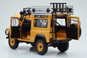 Land Rover Defender 90 Camel Trophy Borneo 1985 Almost Real 1:18 810213 Metal — billede 5 af 8