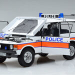 Land Rover Range Rover Politi Almost Real 1:18 - image 2 of 9