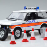 Land Rover Range Rover Politi Almost Real 1:18