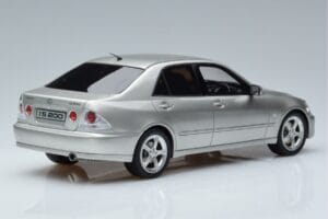 Lexus IS200 XE10 Sølv Otto 1:18 OT991 Resin — billede 2 af 6