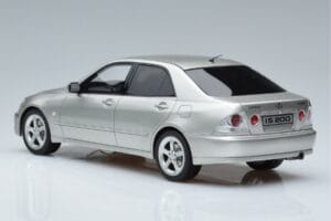 Lexus IS200 XE10 Sølv Otto 1:18 OT991 Resin — billede 5 af 6