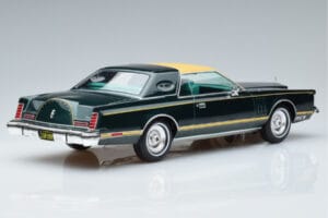 Lincoln Continental Mark V Mørkegrøn MCG 1:18 MCG18404 Metal — billede 2 af 6