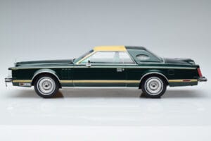Lincoln Continental Mark V Mørkegrøn MCG 1:18 MCG18404 Metal — billede 3 af 6