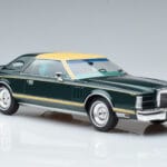 Lincoln Continental Mark V Mørkegrøn MCG 1:18 MCG18404 Metal - image 4 of 6