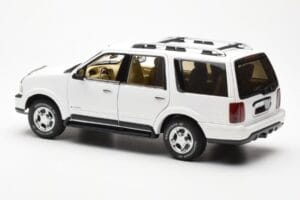 Lincoln Navigator Hvid AUTOart 1:18 72761 Metal — billede 7 af 8