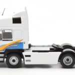 MAN F2000 Hvid IXO 1:43