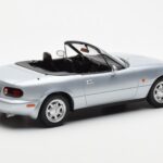 Mazda MX-5 NA Sølv Norev 1:18 - image 2 of 7