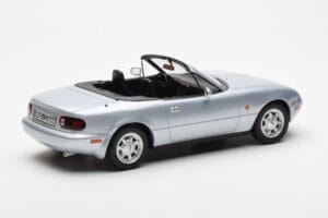 Mazda MX-5 NA Sølv Norev 1:18 188023 Metal — billede 2 af 7