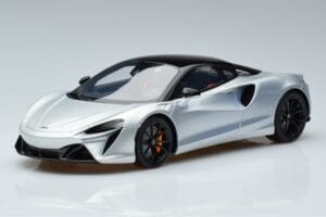 McLaren Artura Sølv GT Spirit 1:18 GT873 Resin