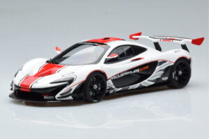 McLaren P1 GTR Højglans Hvid Med Røde Striber AUTOart 1:18