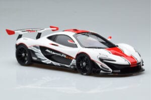 McLaren P1 GTR Højglans Hvid Med Røde Striber AUTOart 1:18 81541 Komposit — billede 5 af 7