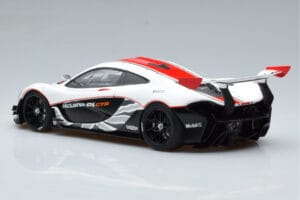 McLaren P1 GTR Højglans Hvid Med Røde Striber AUTOart 1:18 81541 Komposit — billede 6 af 7