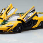 McLaren P1 GTR Gul Med Grønne Striber AUTOart 1:18 - image 2 of 7
