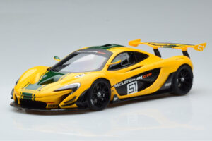 McLaren P1 GTR Gul Med Grønne Striber AUTOart 1:18