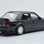 Mercedes 190E W201 2.5-16 Evo I Sort Otto 1:18 - image 2 of 6