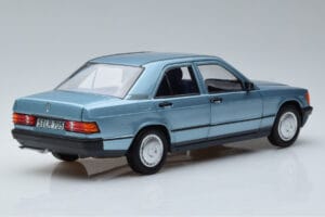 Mercedes 190E W201 Lyseblå Norev 1:18 183828 Metal — billede 3 af 7