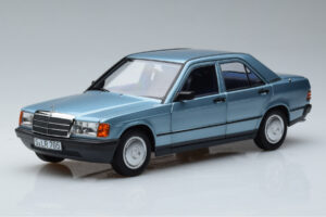 Mercedes 190E W201 Lyseblå Norev 1:18