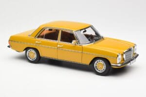Mercedes 200/8 W115 Sahara Gul Norev 1:18 183771 Metal — billede 6 af 8