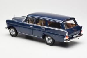 Mercedes 200 Universal W115 Blå Norev 1:18 183599 Metal — billede 7 af 8