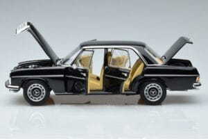 Mercedes 200 W115 Begrænset Udgave Norev 1:18 183775 Metal — billede 4 af 8