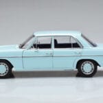 Mercedes 200 W115 Norev 1:18 183777 Metal - image 4 of 7