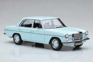 Mercedes 200 W115 Norev 1:18 183777 Metal — billede 5 af 7