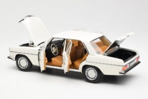 Mercedes 200 W115 Hvid Norev 1:18 183770 Metal — billede 5 af 8