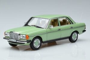 Mercedes 200 W123 Grøn Norev 1:18 183796 Metal