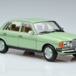 Mercedes 200 W123 Grøn Norev 1:18 183796 Metal - image 5 of 7