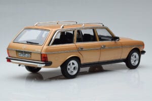 Mercedes 200T S123 AMG Package Beige Norev 1:18 183739 Metal — billede 3 af 9