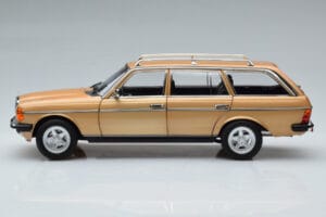 Mercedes 200T S123 AMG Package Beige Norev 1:18 183739 Metal — billede 5 af 9