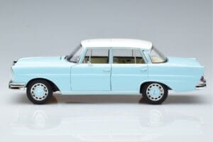 Mercedes 220 S W111 Blå Norev 1:18 183920 Metal — billede 4 af 7