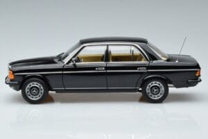 Mercedes 230E W123 Begrænset Udgave Norev 1:18 183711 Metal — billede 5 af 8