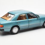 Mercedes 230E W124 Beryl Metallic Forhandler Edition Norev 1:18 B66040698 - image 3 of 8